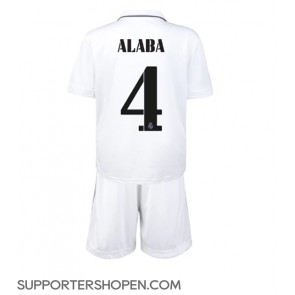 Real Madrid David Alaba #4 Hemmatröja Barn 2022-23 Kortärmad (+ korta byxor)